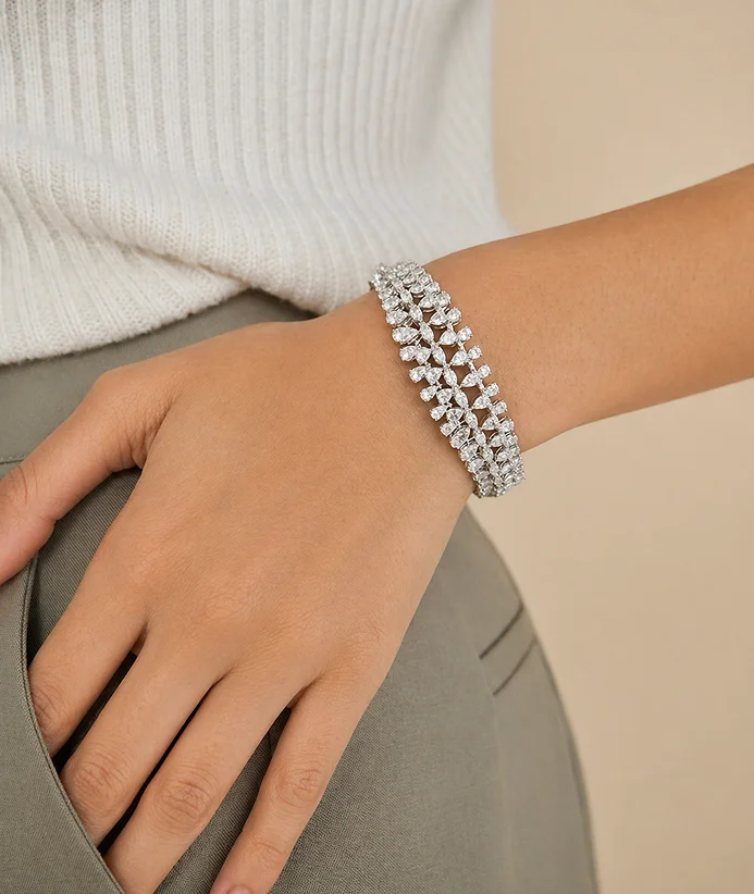 Bond Marquise Bloom Oval Bracelet