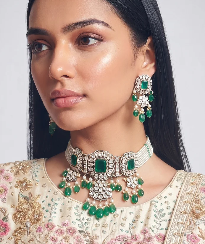 Emerald choker close-up