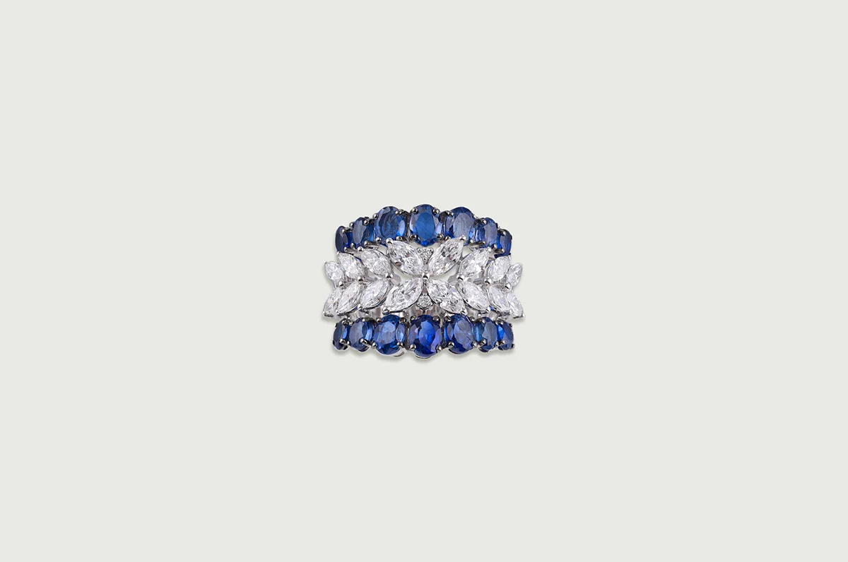 Blue sapphire ring with diamonds
